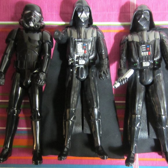 VINTAGE/3-HASBRO/BLACK HEAVY PLASTIC DARTH VADER ACTION FIGURES - Picture 1 of 13